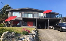 Sunshine Coast Suites
